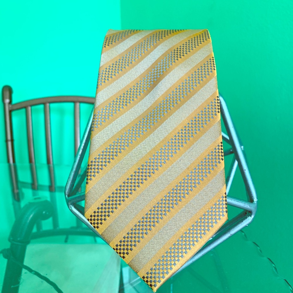 Tie